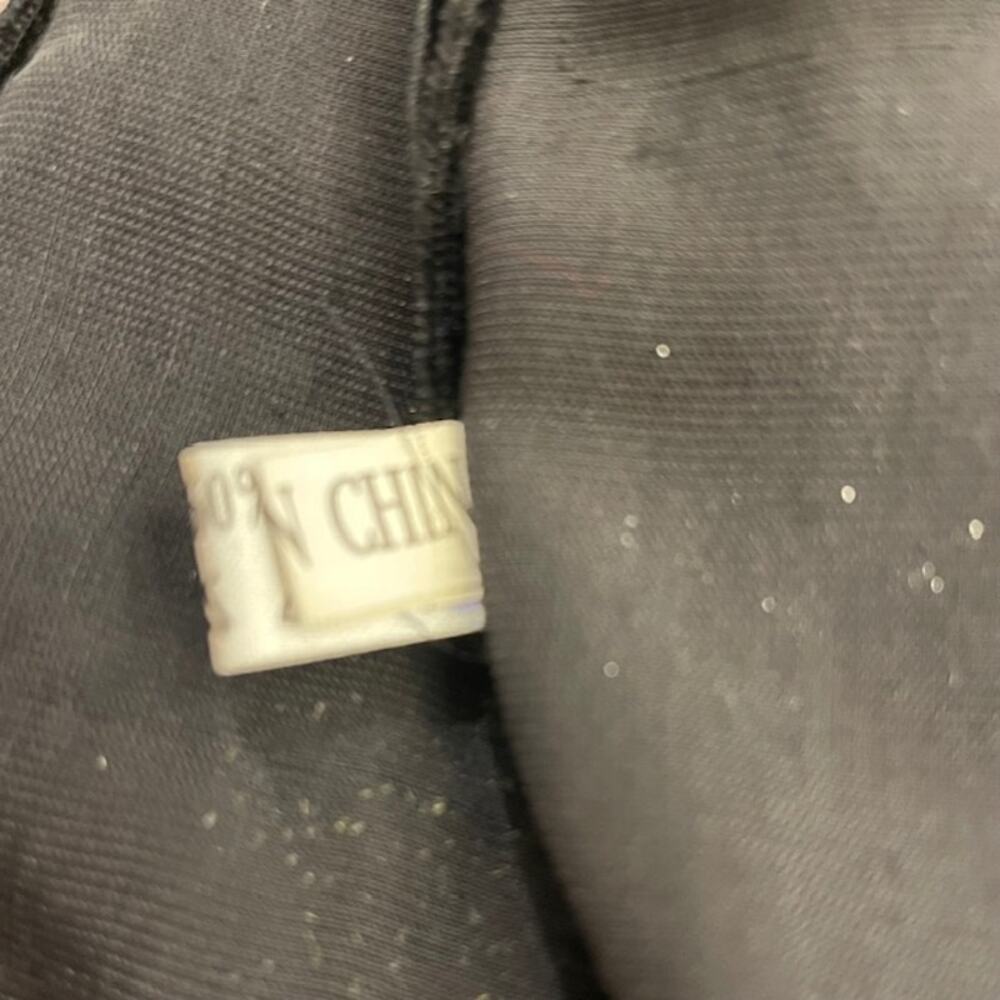 Besarani London vintage women's shawl/wrap scarf. - Picture 14 of 14